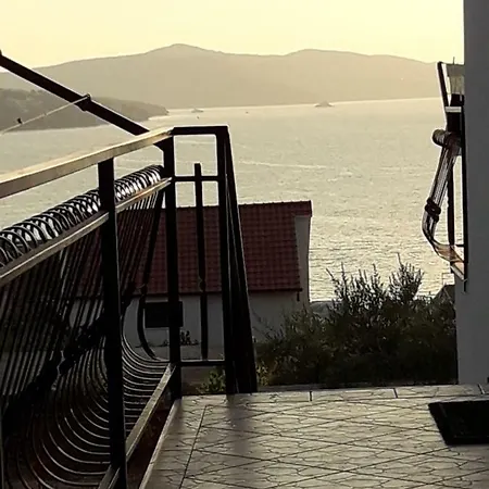 Island Apartman Trogir