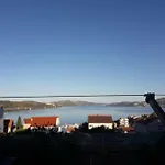 Island 特罗吉尔